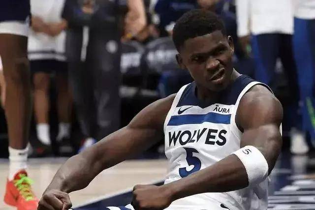 哈登23+8快船虐76人5连胜 步行者送奇才11连败