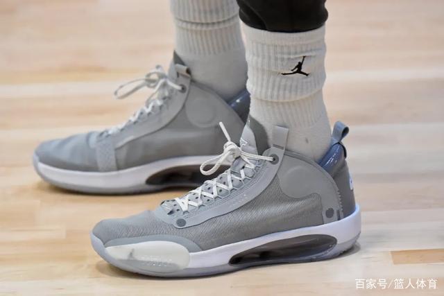 马刺1年220万签回内线悍将 投篮命中率72.5%